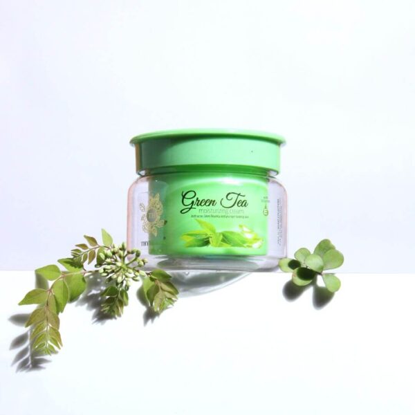 Green tea face moisturising
